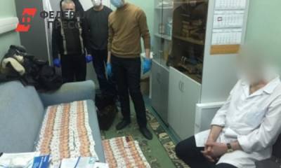 Вымогавшего взятки у инвалидов врача осудят в Югре - fedpress.ru - Ханты-Мансийск - Сургут - Югра