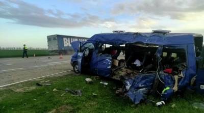 Прокуратура выявила грубые нарушения при перевозке детей, попавших в смертельное ДТП на Ставрополье - interfax-russia.ru - Волгоград - Ставрополье - Черкесск