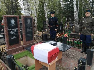 В Липецке предали земле останки летчика Великой Отечественной войны - lipetskmedia.ru - Липецк