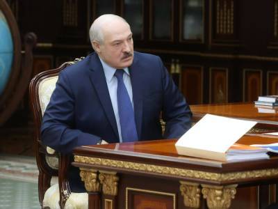 Александр Лукашенко - Владимир Макей - Лукашенко о борьбе с коронавирусом: Последние мерзавцы эти европейцы и американцы. Ничем нам не помогли - gordonua.com