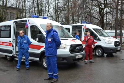 Водитель «скорой» в Петербурге получает на 20 тысяч меньше, чем в Москве - spb.mk.ru - Москва - Санкт-Петербург - Екатеринбург