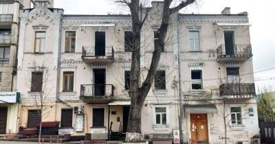 В Киеве застройщики уничтожают историческое здание, в котором живут люди (фото) - focus.ua - Киев