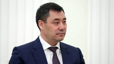 Садыр Жапаров - Жапаров пообещал восстановить разрушенные на границе с Таджикистаном объекты - iz.ru - Киргизия - Таджикистан