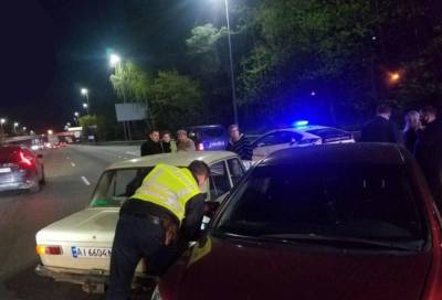 В Киеве таксист устроил тройное ДТП, в авто находились дети: кадры аварии - politeka.net - Киев