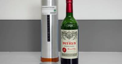 Бутылку вина Petrus, пробывшую в космосе 14 месяцев, могут продать за $1 млн (фото) - focus.ua - Англия