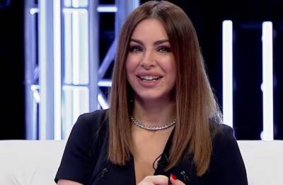 Ани Лорак - Позавидует даже Никитюк: Ани Лорак похвасталась бесконечными ножками в пляжном образе - akcenty.com.ua