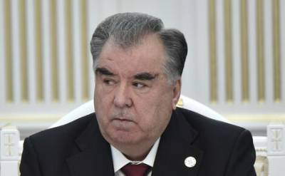 Владимир Путин - Дмитрий Песков - Эмомали Рахмон - Садыр Жапаров - Президент Таджикистана Эмомали Рахмон намерен посетить парад Победы в Москве - echo.msk.ru - Москва - Душанбе - Киргизия - Таджикистан