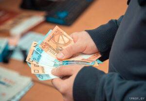 За месяц зарплата в столице выросла более чем на 200 рублей. Узнали, в каких сферах самые высокие доходы - 1prof.by - Минск