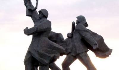Мирослав Митрофанов - Рижская дума сдалась. Что будет с памятником Освободителям 9 мая - lv.baltnews.com - Рига - Латвия