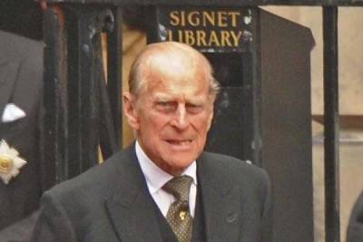 королева Елизавета - принц Филипп - Стала известна официальная причина кончины принца Филиппа - skuke.net - Англия