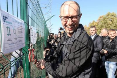 Сергей Дейнеко - Власти Украины обустроили около 400 км противотанковых рвов на границе с Россией - actualnews.org - Сумская обл. - Харьковская обл.