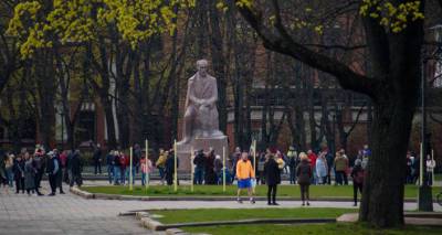 Алдис Гобземс - Митинга нет, мы просто гуляем: как антимасочники в Риге отметили День независимости - lv.sputniknews.ru - Рига - Латвия