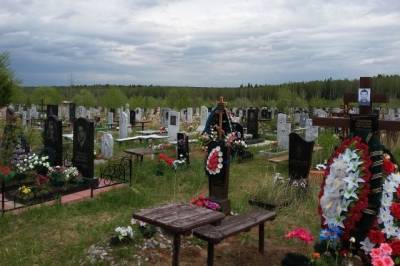 Власти объяснили сбор денег с населения на ремонт кладбища под Ачинском госпрограммой - govoritmoskva.ru - Москва - Ачинск