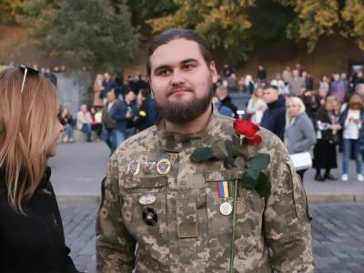 Суд оштрафовал активиста Стафийчука за "незаконное хранение ордена" - gordonua.com - Днепропетровск - Иловайск