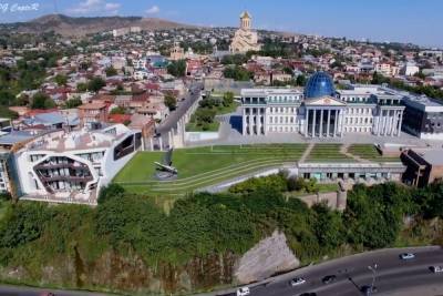 Россияне вновь начали массово ездить в Грузию - mk.ru - Грузия - Турция