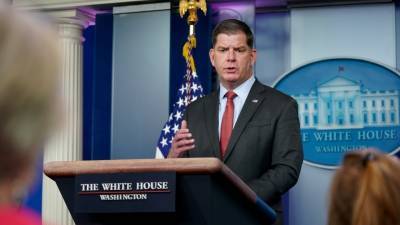 Джо Байден - Администрация Байдена отменила принятое при Трампе правило классификации временных работников - golos-ameriki.ru