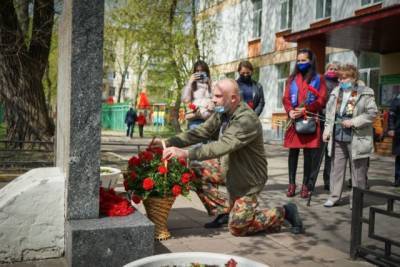 Тимофей Баженов - Лидер общественного движения Тимофей Баженов почтил память павших героев - aif.ru - Москва
