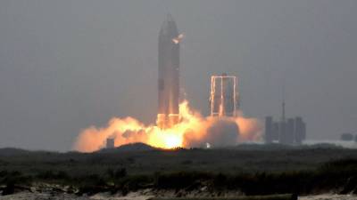 Илон Маск - Приземлившийся в Техасе Starship устроил небольшой пожар - iz.ru - Техас - Израиль