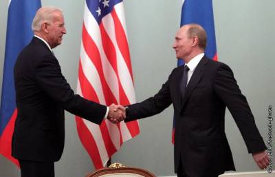 Владимир Путин - Джо Байден - Экс-чиновники из США назвали возможные места встречи Путина и Байдена - interfax.ru - Москва - Австрия - Швейцария - Финляндия - Прага - Баку - Рейкьявик - Любляна