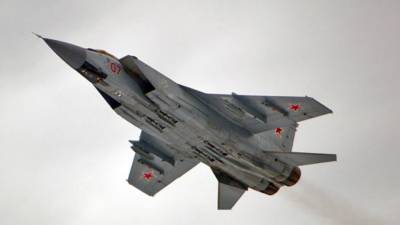 МиГ-31 проконтролировал американский самолет-разведчик над Чукотским морем - newinform.com
