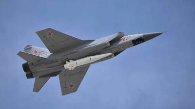 МиГ-31 перехватил американский самолет-разведчик над Чукотским морем - politros.com