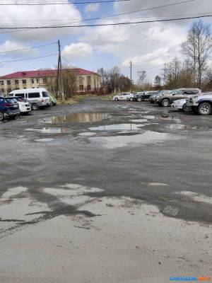 Сахалинцы боятся потерять колеса на дороге у психбольницы - sakhalin.info - Южно-Сахалинск