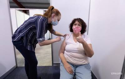 В Австралии пять новых случаев тромбоза после вакцины AstraZeneca - korrespondent.net - Англия - Австралия