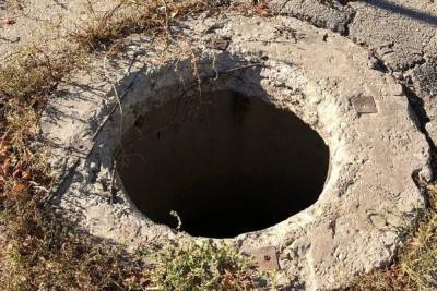 В Волгодонске 12-летний мальчик получил травмы, провалившись в люк - rostov.mk.ru - Волгодонск