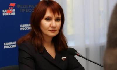 Владимир Путин - В Госдуме объяснили, как оформить выплату в 10 тысяч рублей на школьника - smartmoney.one - Москва