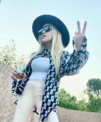 Мадонна купила бывший дом рэпера Weeknd в Калифорнии - skuke.net - шт. Калифорния - Америка