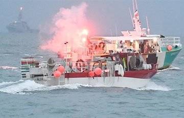 Британия отправила военные корабли к острову Джерси на фоне спора о рыбе с Францией - charter97.org - Англия - Джерси