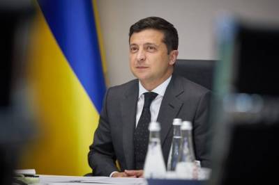 Владимир Зеленский - На Украине приняли закон о декретном отпуске для мужчин - aif.ru