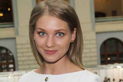 Кристина Асмус - Кристина Асмус располнела до второго подбородка и складок на животе - mk.ru