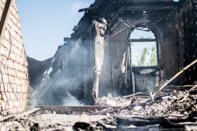 Стало известно о разрушениях после обстрела ДНР - news-front.info - ДНР - Донецк