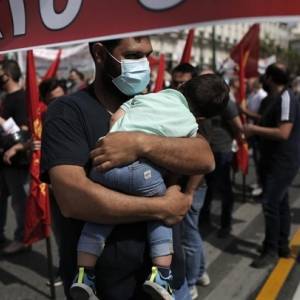 В Греции начались забастовки против реформы трудового законодательства. Фото - reporter-ua.com - Афины - Греция