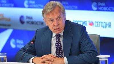 Алексей Пушков - Пушков раскритиковал решение признать вакцину Moderna лучшей - politros.com - Вашингтон