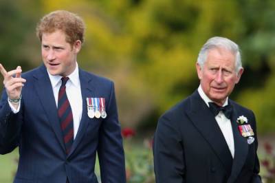принц Уильям - Елизавета II - принц Чарльз - Принц Чарльз никогда не сможет простить младшего сына Гарри - rbnews.uk - Лондон