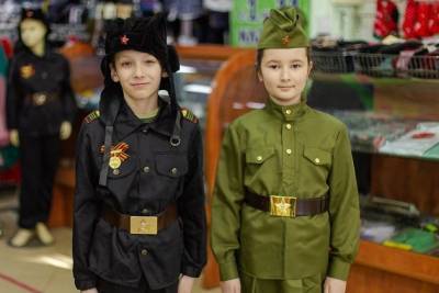 Костюмы танкистов и разведчиков для детей к 9 Мая поступили в «Для самых главных» в Чите - chita.ru - Чита