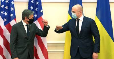 Владимир Зеленский - Петр Порошенко - Андрей Золотарев - Энтони Блинкен - Политику США на Украине сравнили с битвой "чужого и хищника" - ren.tv - США - Украина - Киев - Вашингтон
