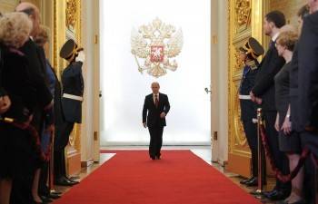 Владимир Путин - Дмитрий Медведев - Ровно 21 год назад Владимир Путин впервые стал Президентом России - vologda-poisk.ru
