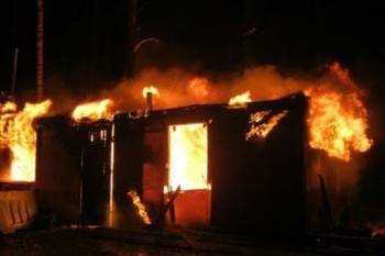 Под Вологдой в вагончике заживо сгорели три дачника - vologda-poisk.ru - Вологодская обл. - Вологда