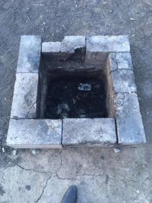 В Тюменском районе 2-летняя девочка упала в яму, где ее родители сжигали мусор - nakanune.ru - Тюмень - Тюменская обл.