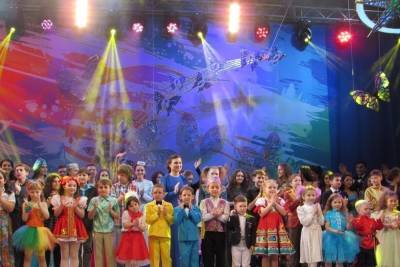 Рустам Минниханов - Гран-при «Созвездия» удостоились казанцы и челнинцы - kazan.mk.ru - респ. Татарстан - Набережные Челны - Казань