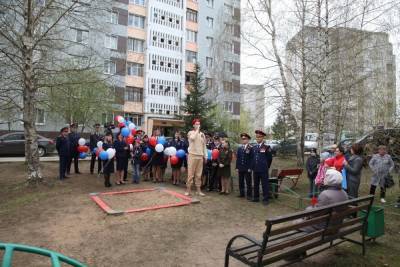 Тверские следователи и кадеты поздравили ветерана Великой Отечественной войны с наступающим Днём Победы - tver.mk.ru - Орел - Вильнюс
