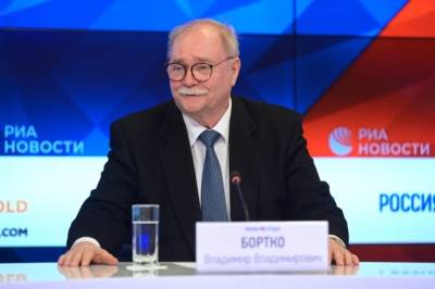 Владимир Бортко - Михаил Мишустин - Мишустин поздравил режиссера Владимира Бортко с 75-летием - aif.ru - Москва - Киев