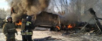 Уральский завод открестился от «огненного» ДТП под Екатеринбургом - runews24.ru - Екатеринбург - Уральск - Каменск
