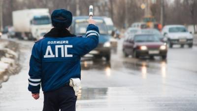 Спойлер и трещины на стекле: владельцам авто напомнили о неожиданных штрафах - 5-tv.ru - Россия