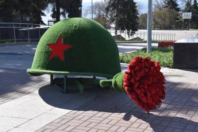 Возложение цветов и открытие памятника. Ульяновск готовится к Дню Победы - ulpravda.ru - Ульяновск