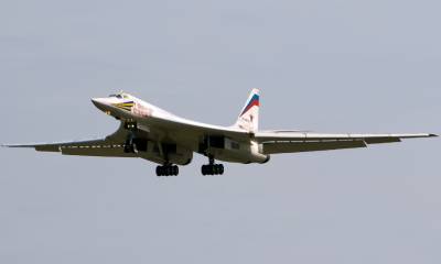 Марк Эпископос - В США рассуждают, зачем 40-летнему бомбардировщику Ту-160М отвели центральное место на Параде Победы - actualnews.org - Москва