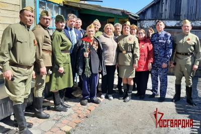 Курганская Росгвардия поздравила ветеранов с Днём Победы - kikonline.ru - Венгрия - Курганская обл. - Курган